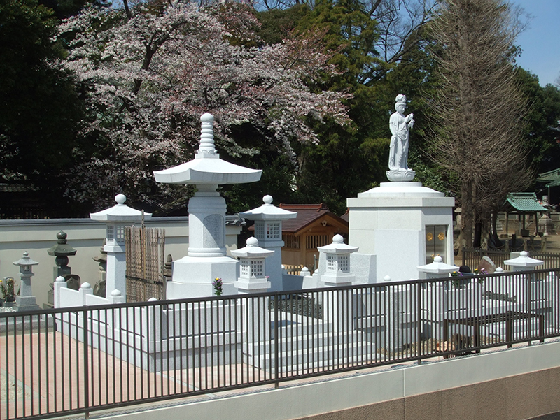 歴代住職墓苑永代供養塔